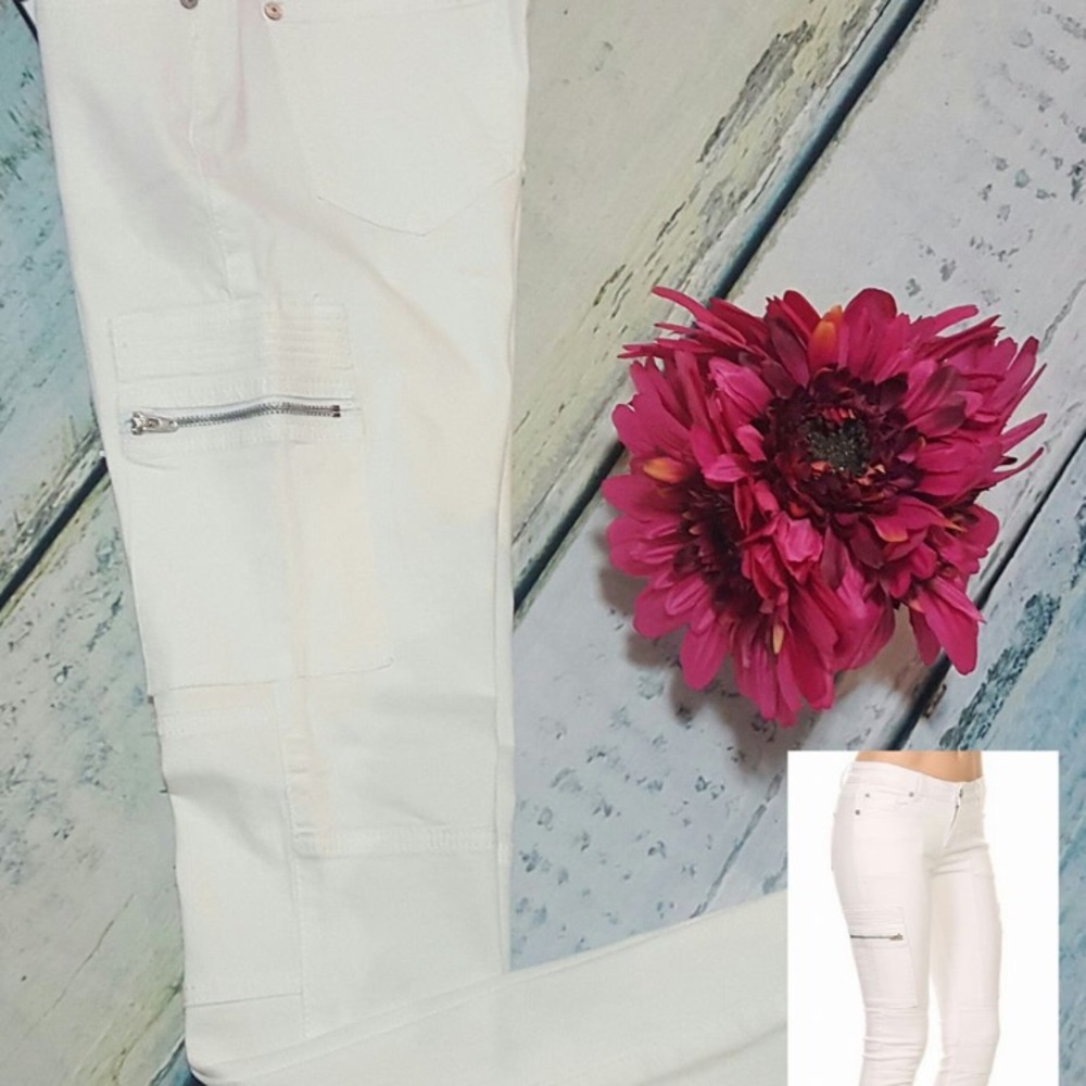 Skinny jeans